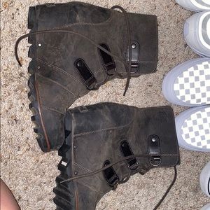 SOREL BOOTS